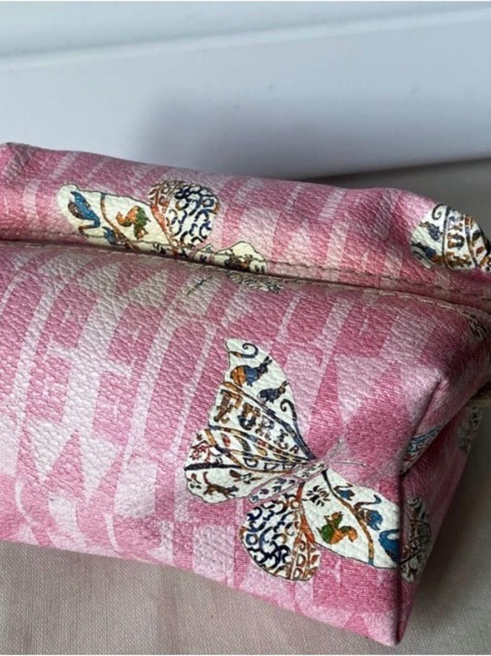 Furla Pink Butterfly pouch - Picture 3 of 6